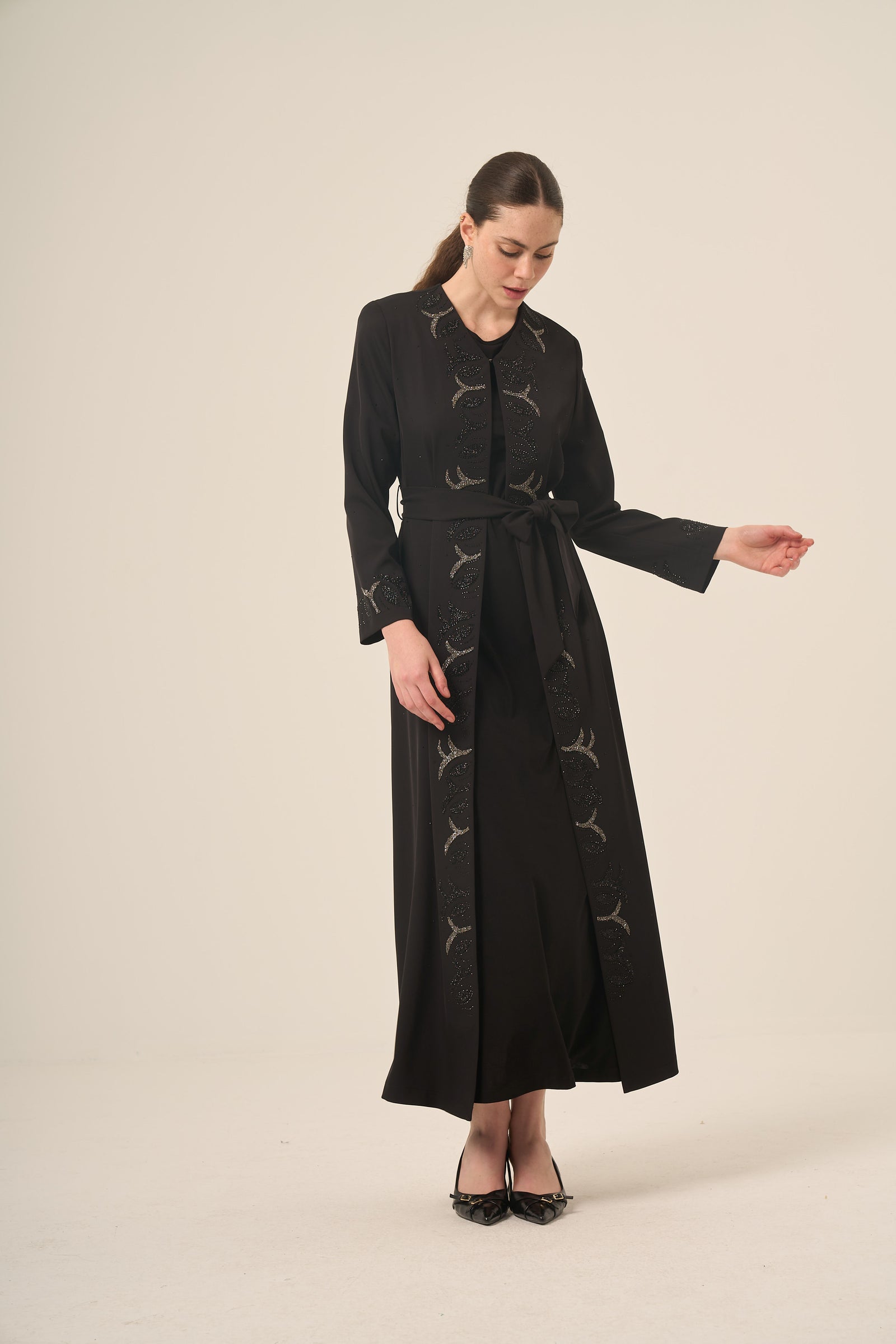 Siyah İki Parça Kristal Taş Detaylı Abaya 6517-25 Siyah
