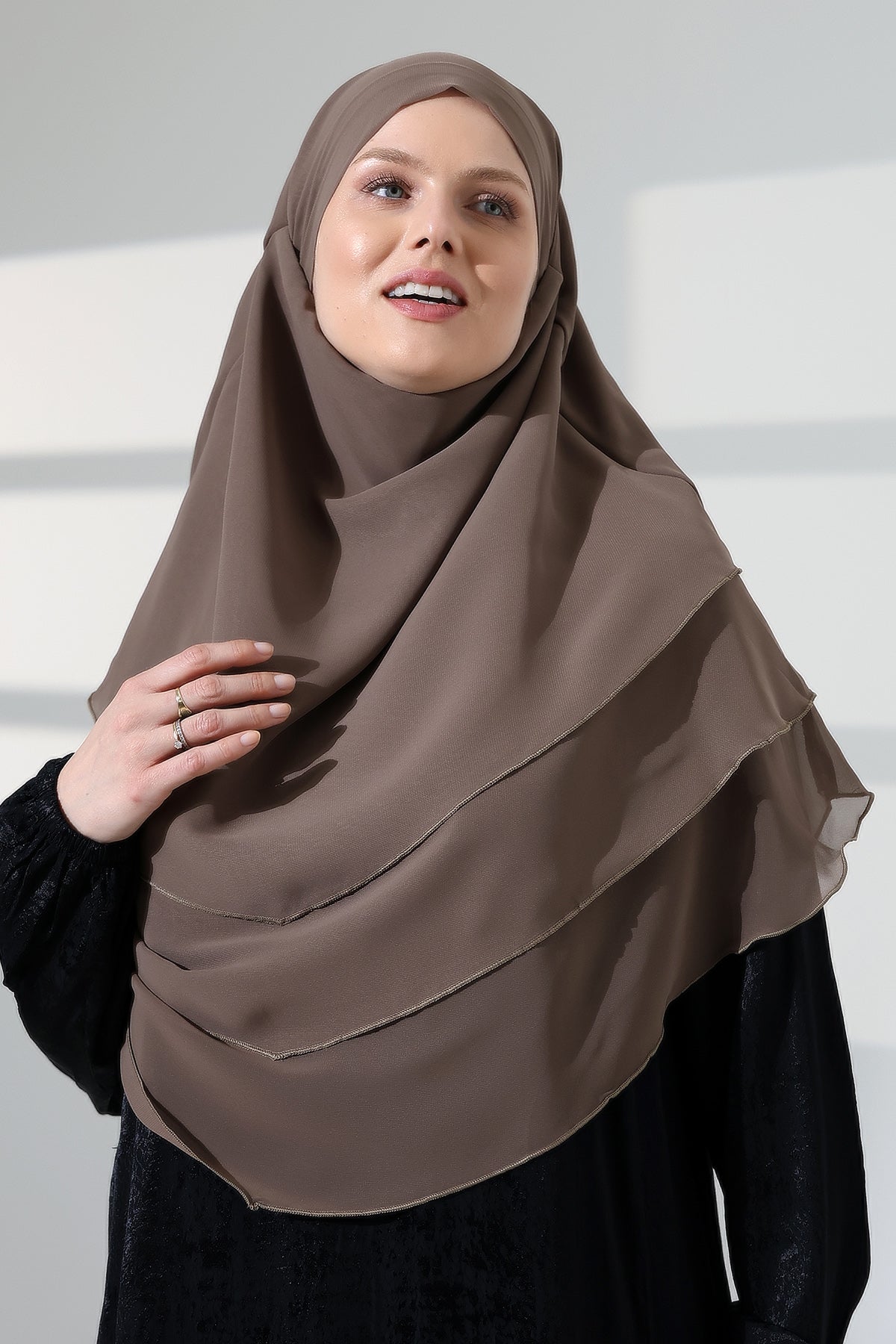 Muslim Prayer Hijab 3 Layers, Chiffon Khimar with Niqab Face Veil, Breathable Layered Ruffle Instant Long Scarf for Women, Oval Cut