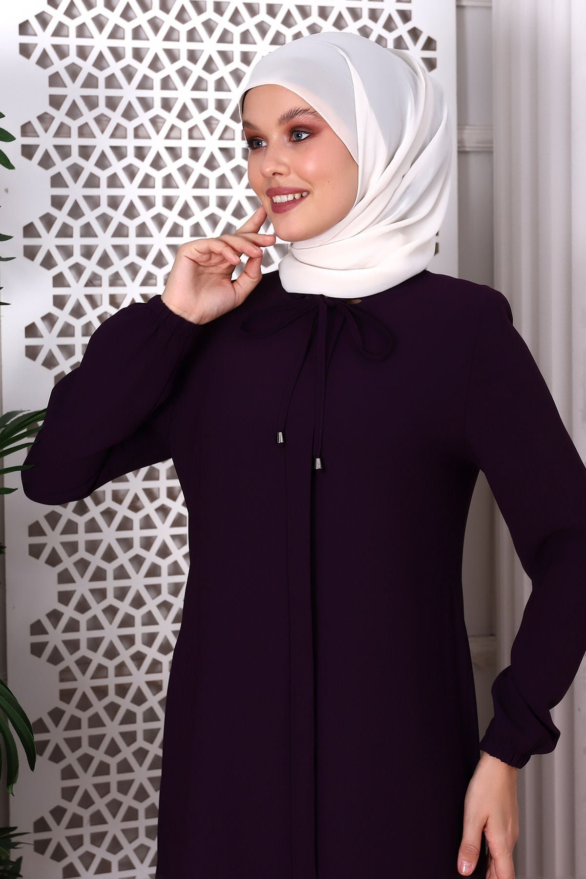 Düz Mürdüm Boyundan Bağcıklı Ferace 9229-22