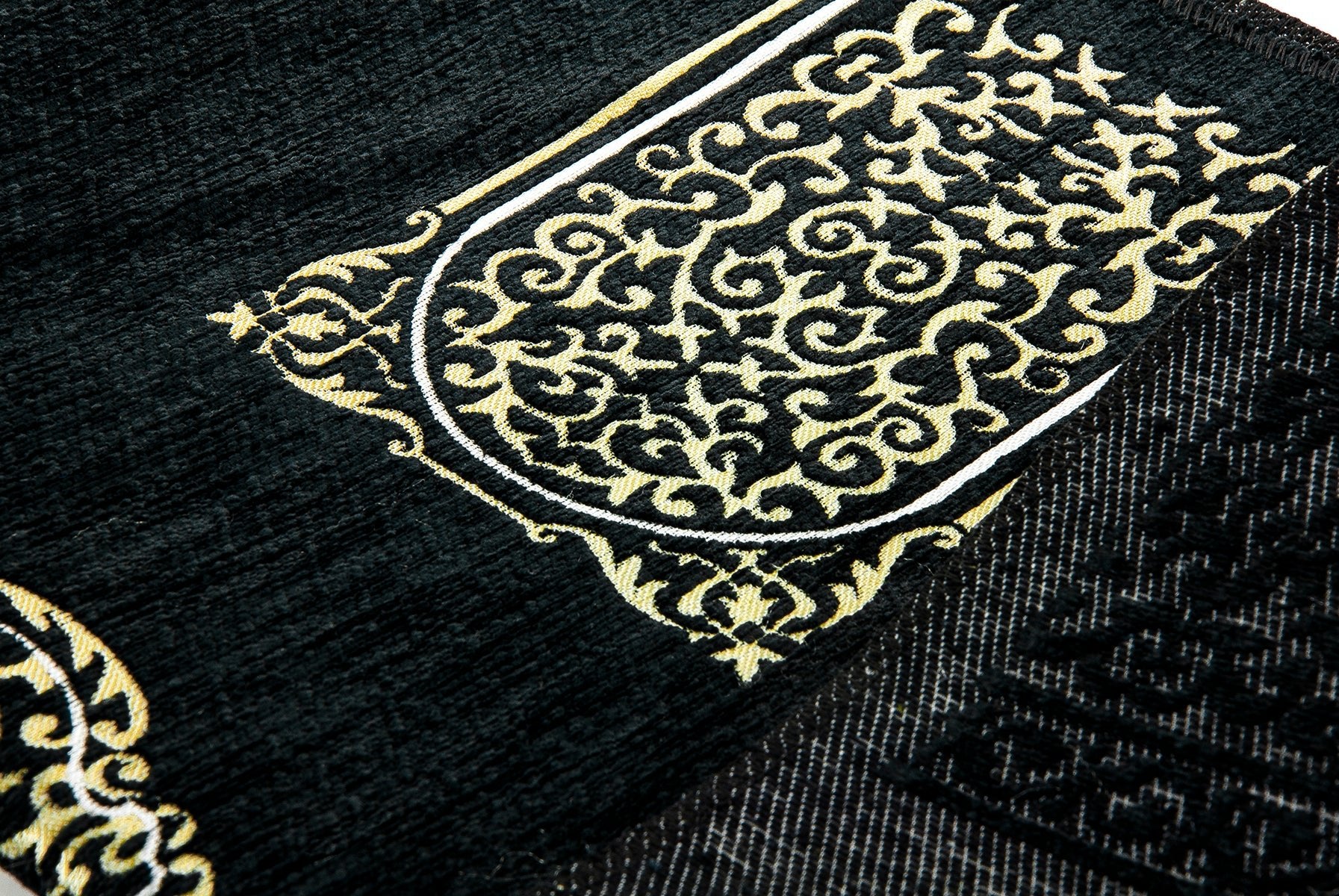 Kaaba Design Chenille Soft Muslim Prayer Rug Set (Sajadah | Tasbih ) - Ihvan