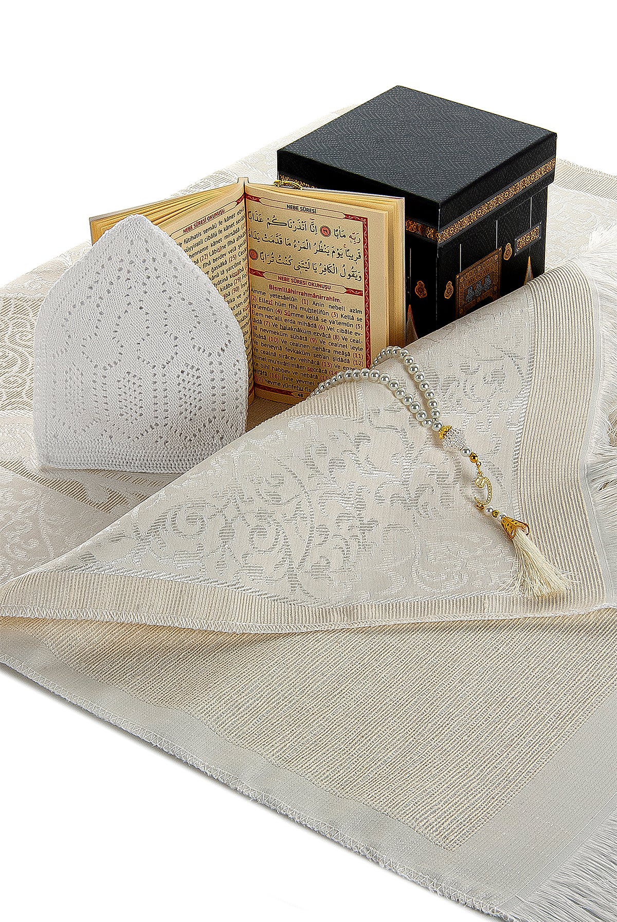 Elegant Islamic Prayer Gift Set | White Muslims Prayer Rug & Yaseen Book & Kaaba Box - Ihvan