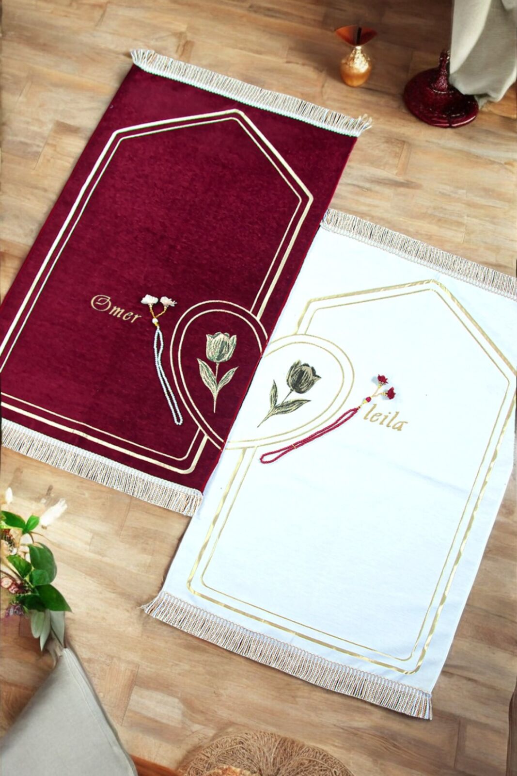 Personalized Muslim Prayer Rug Set for Couples | Chenille Janamaz with Tasbih - Ihvan