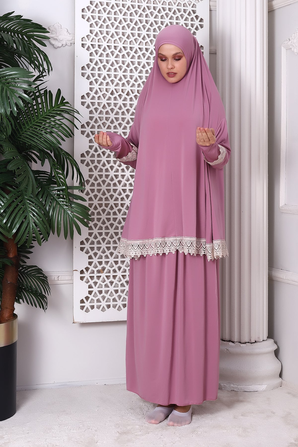 Two-Piece Muslim Prayer Dress with Lace Detail | Modest Islamic Abaya Set with Skirt and Hijab - Ihvan
