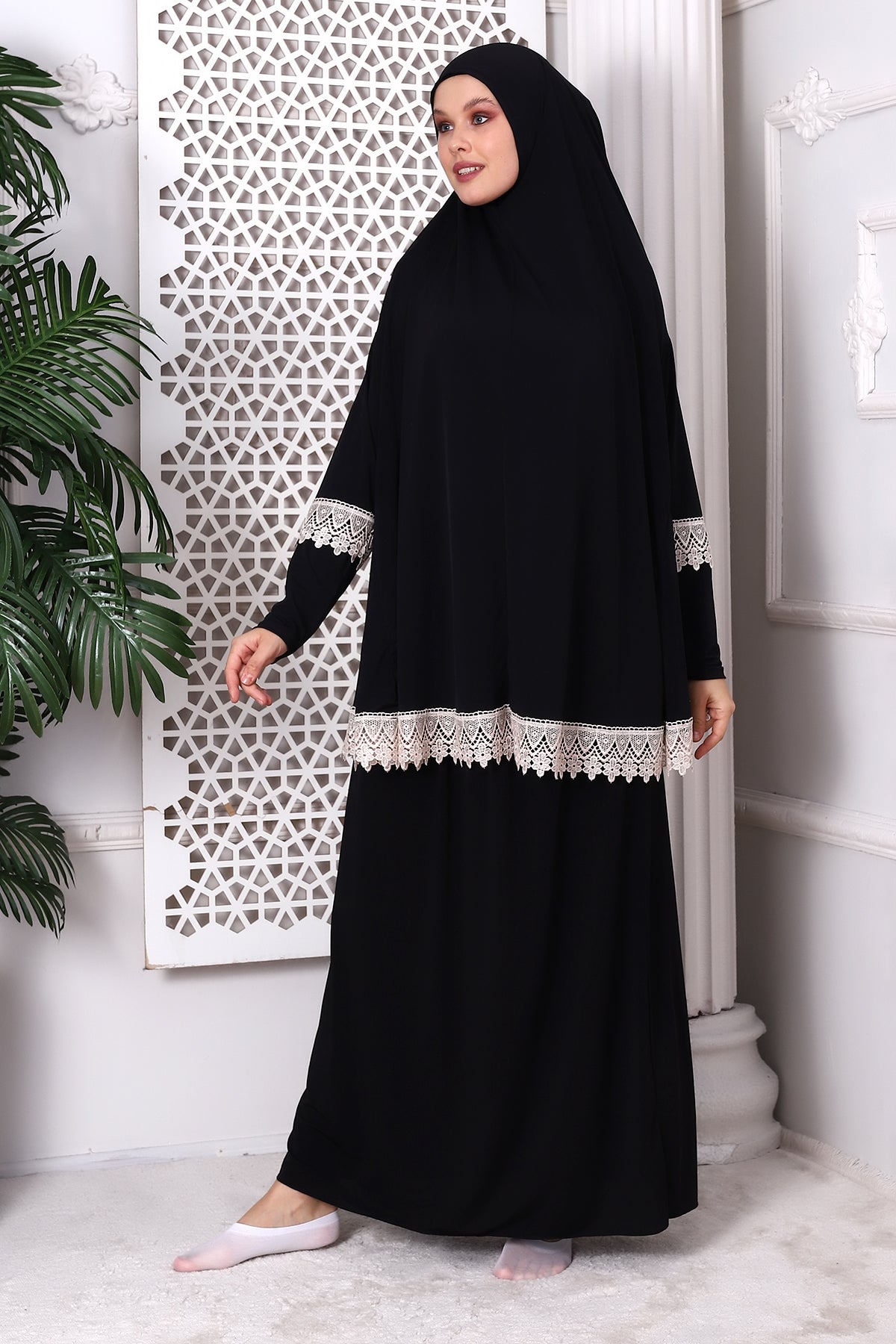 Two-Piece Muslim Prayer Dress with Lace Detail | Modest Islamic Abaya Set with Skirt and Hijab - Ihvan