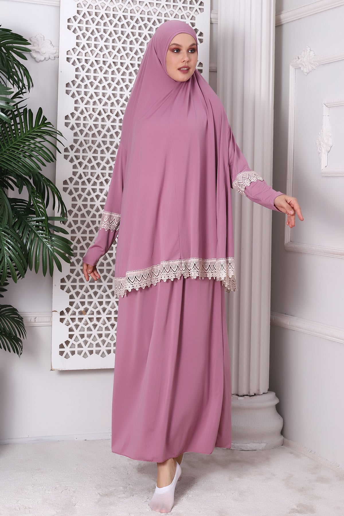 Two-Piece Muslim Prayer Dress with Lace Detail | Modest Islamic Abaya Set with Skirt and Hijab - Ihvan