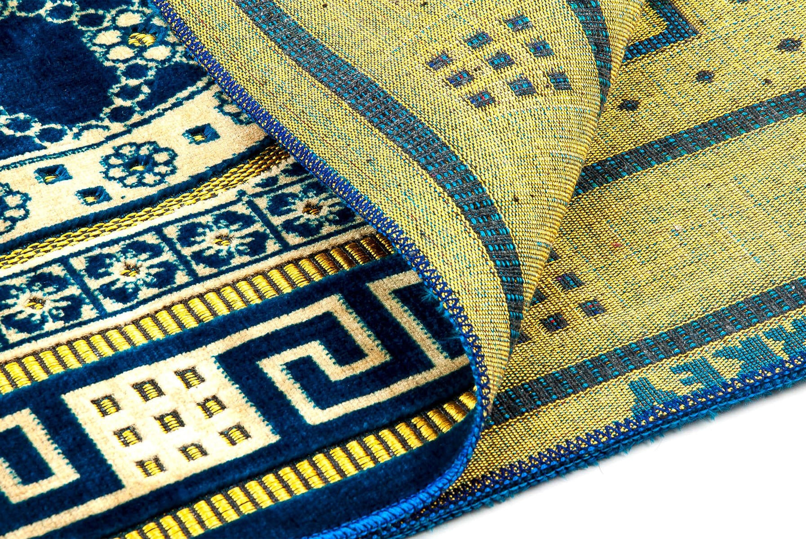 Luxury Velvet Muslim Prayer Rug (Sajadah | Janamaz | Salah Mat) - Ihvan