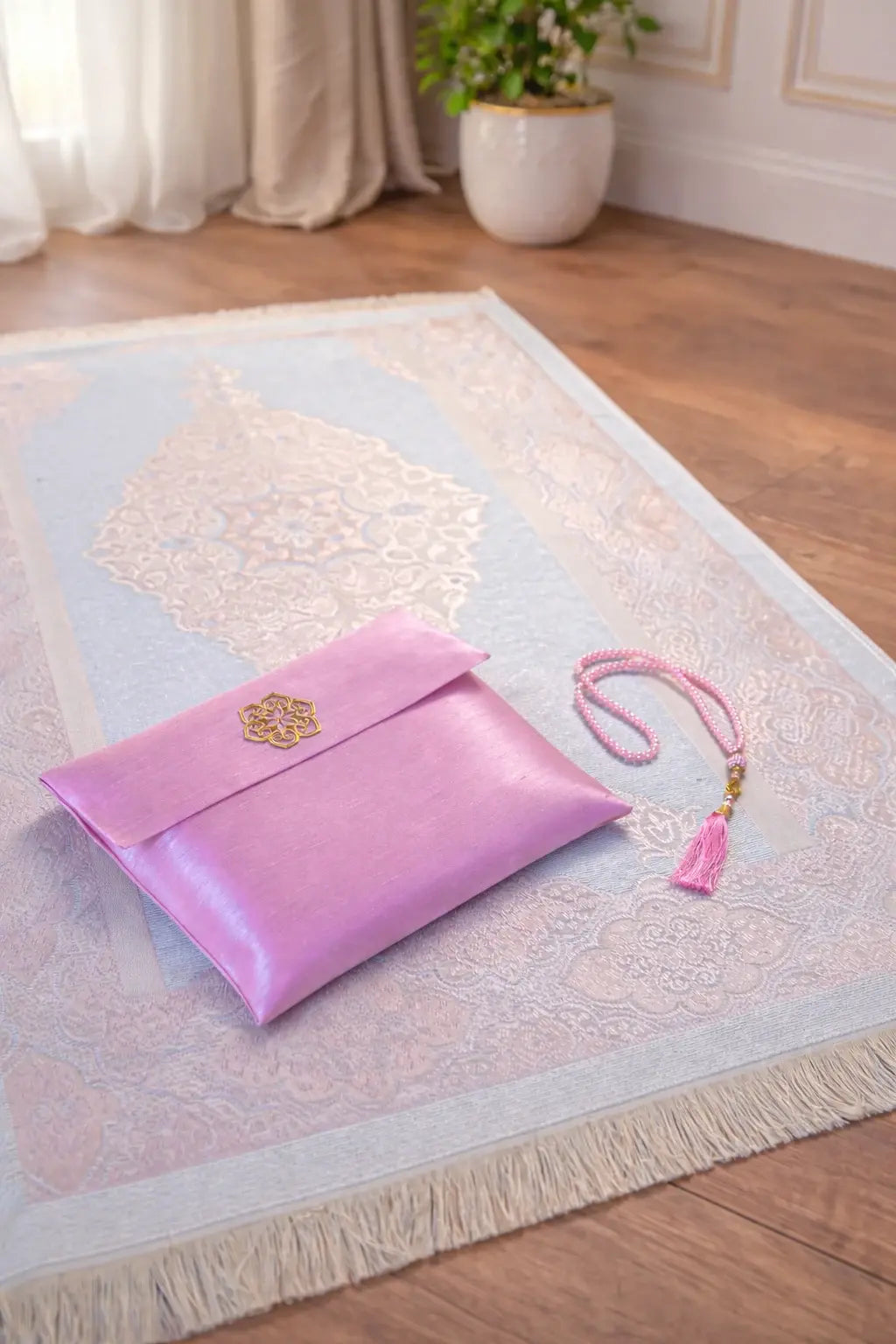 Mother & Daughter Islamic Prayer Set with Prayer Mats, Tasbih & Carry Bags
