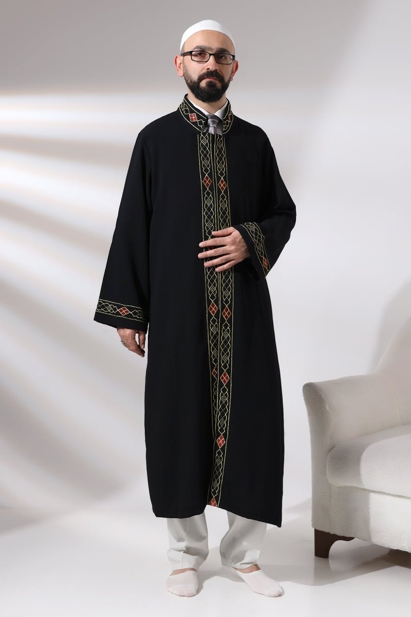 Black Men's Prayer Robe with Embroidered Pattern and Mandarin Collar - ihvan