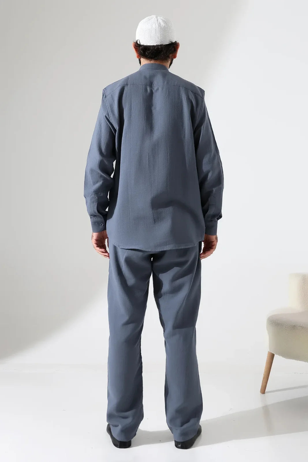 Men’s Hajj & Umrah Muslin Shirt and Trousers Set – Mandarin Collar (ANS)