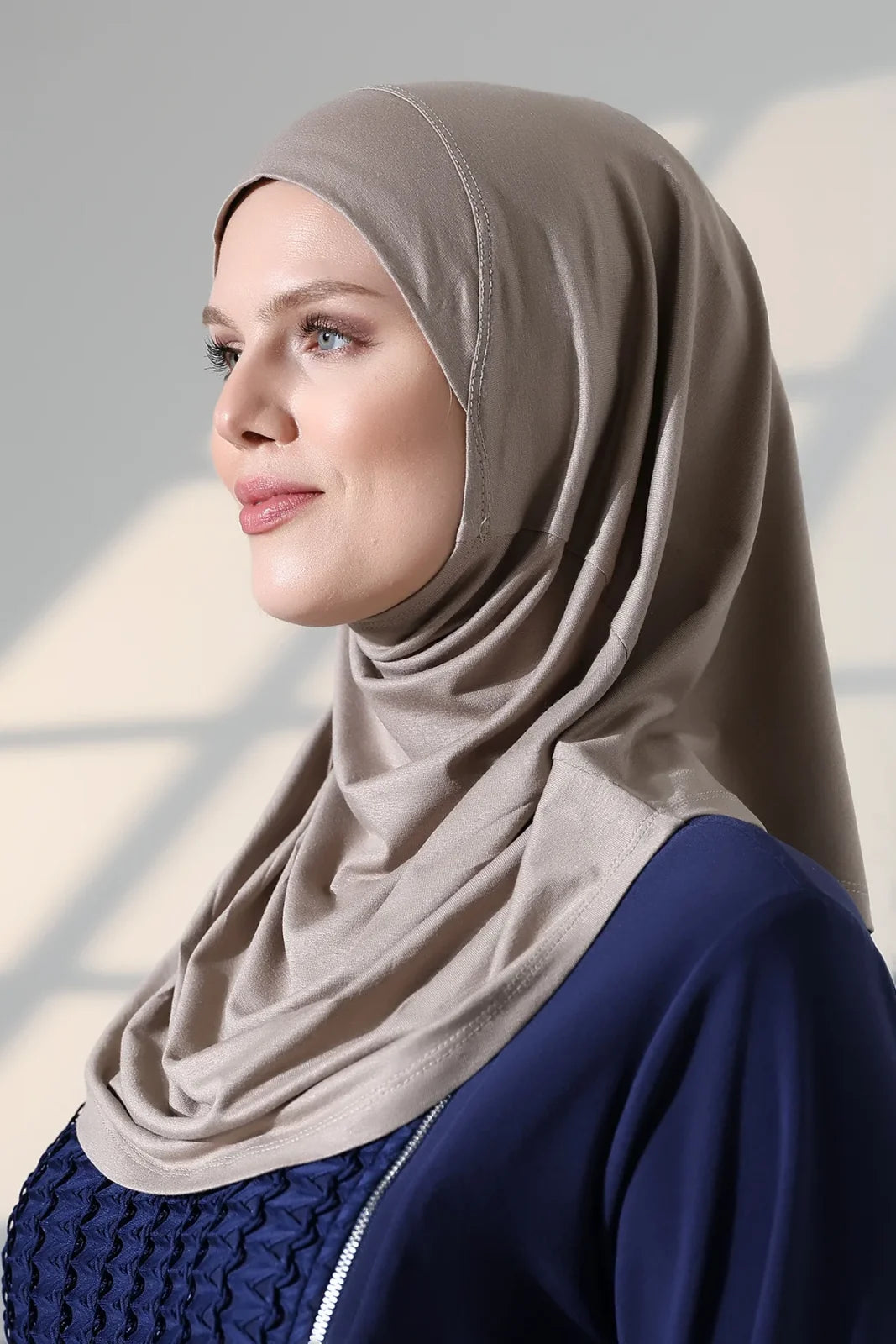 One-Piece Ready-to-Wear Prayer Hijab – Slip-On Modest Headscarf