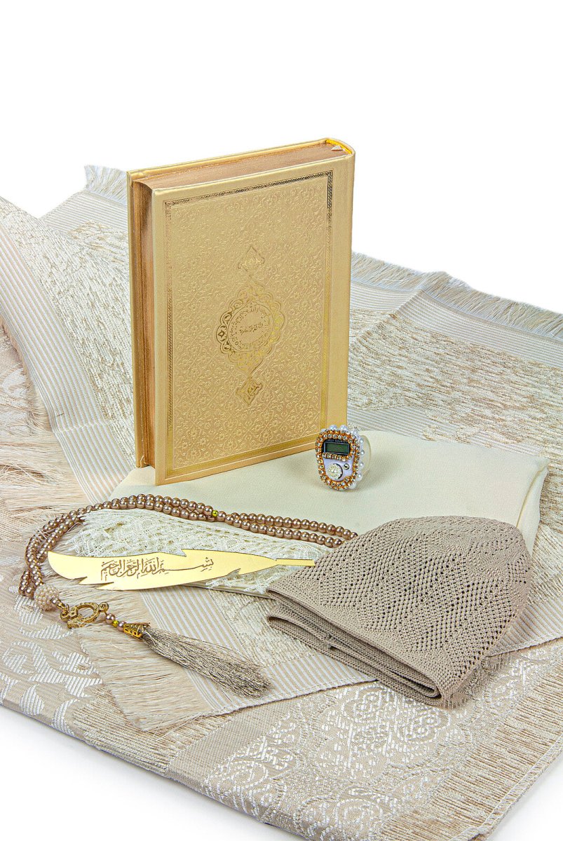 Luxury Cream Bride Quran Gift Set | Velvet Box & & Holy Quran & Prayer Rug - ihvan