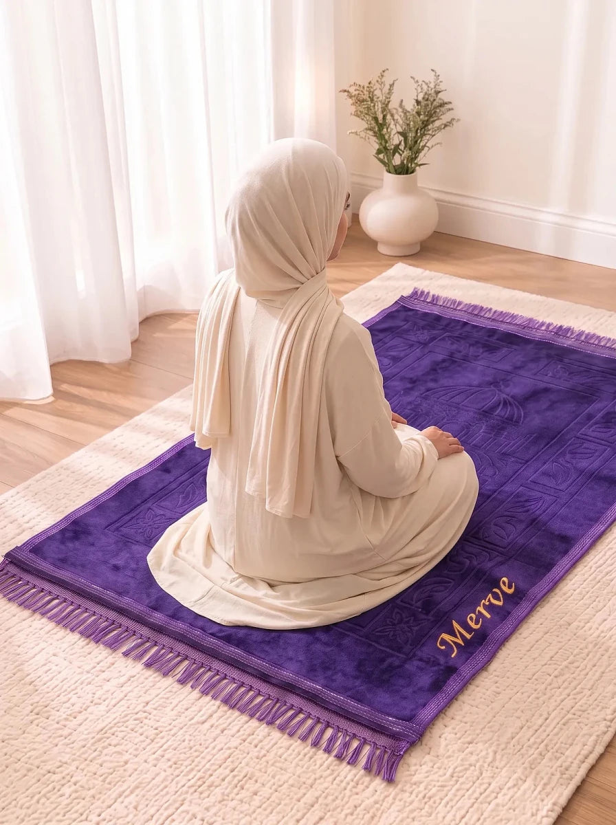 Personalized Embroidered Plush Prayer Rug with Mihrab Design - ihvan