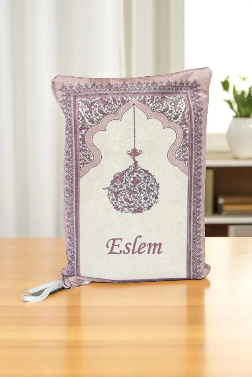 Personalized Embroidered Velvet Prayer Mat Set – Luxury Mihrab Design Prayer Rug with Matching Pouch & Pearl Tasbih - ihvan