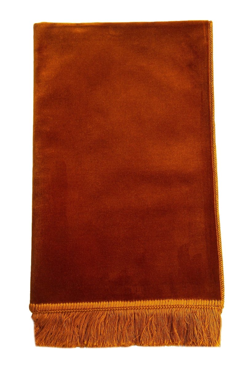 Plain Velvet Prayer Rug – Soft Minimalist Sajadah - ihvan