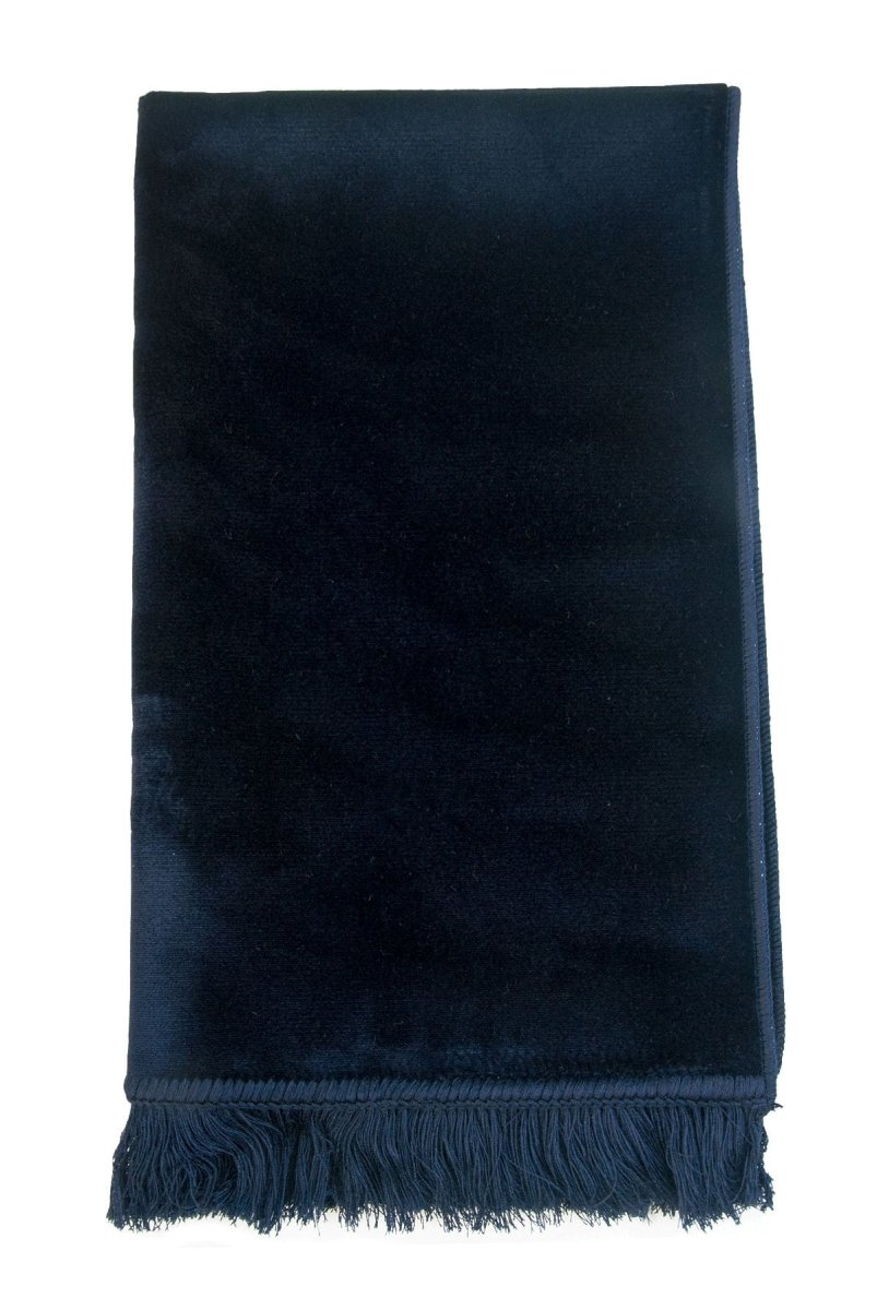 Plain Velvet Prayer Rug – Soft Minimalist Sajadah - ihvan