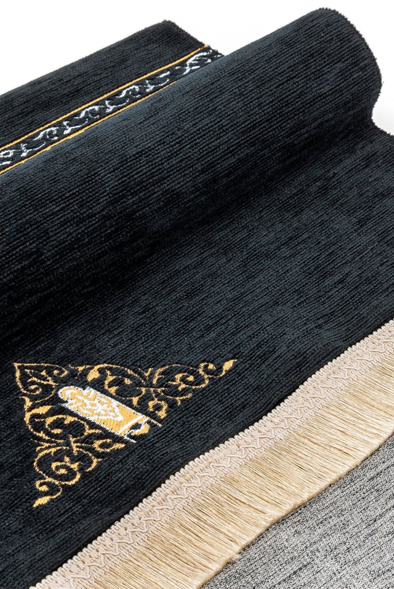 Ultra Luxury Kaaba Cover–Inspired Chenille Prayer Rug - ihvan