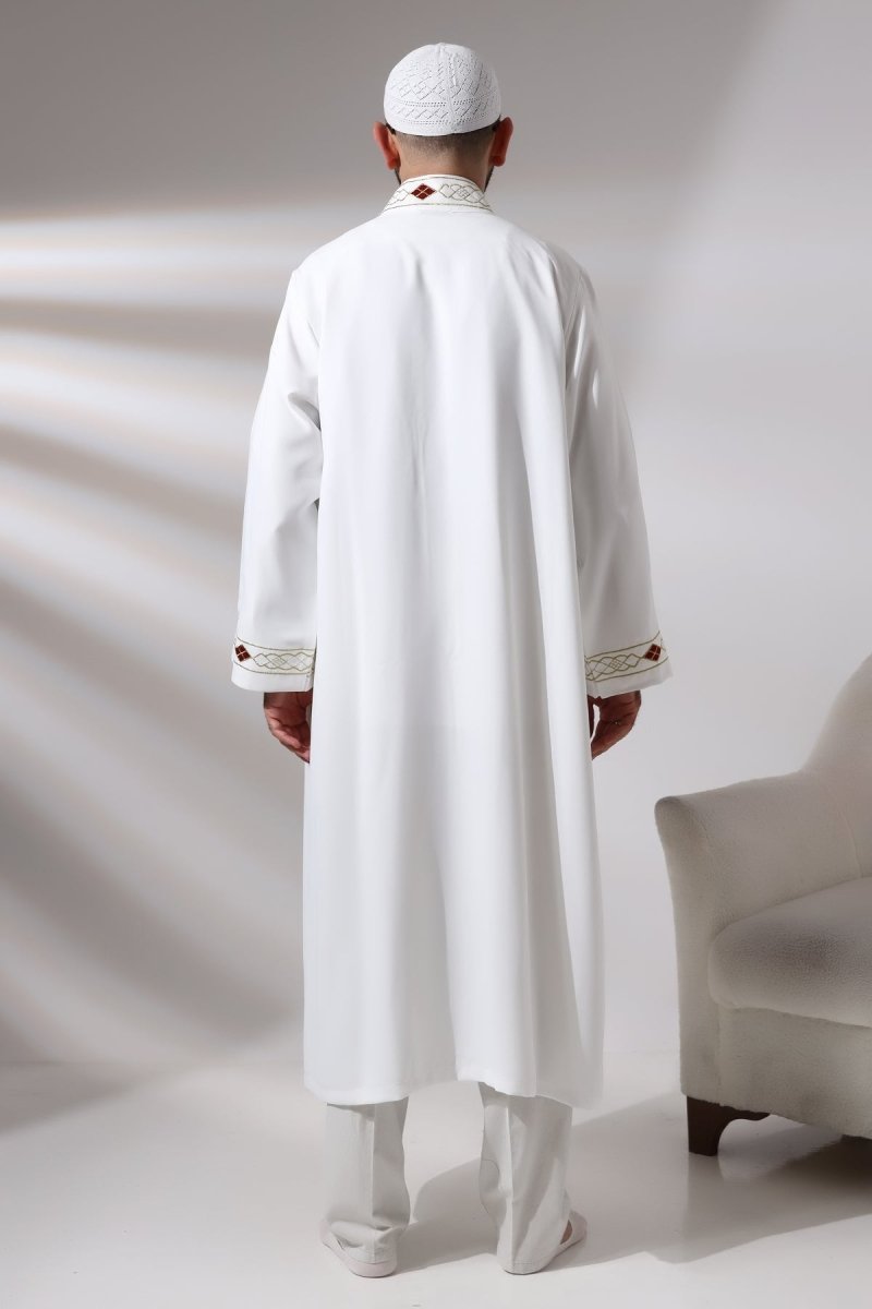 White Men's Prayer Robe with Embroidered Pattern and Mandarin Collar - ihvan