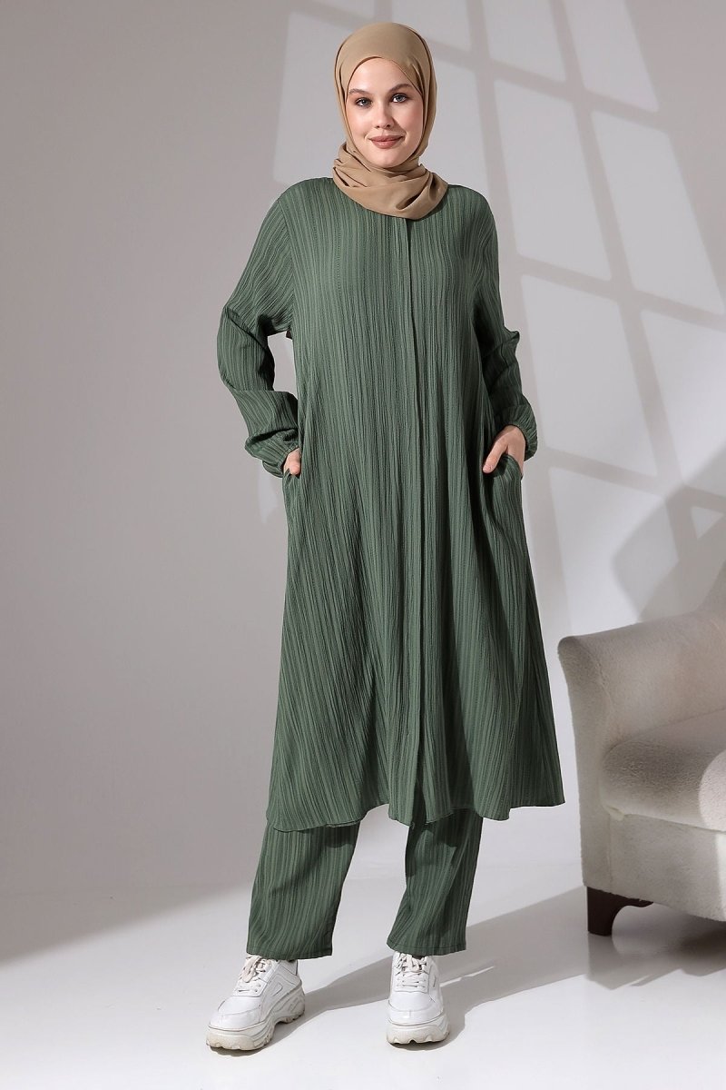 Women's Crepe Fabric Two-Piece Set with Hidden Zipper, Hajj/Umrah Outfit, Green - ihvan
