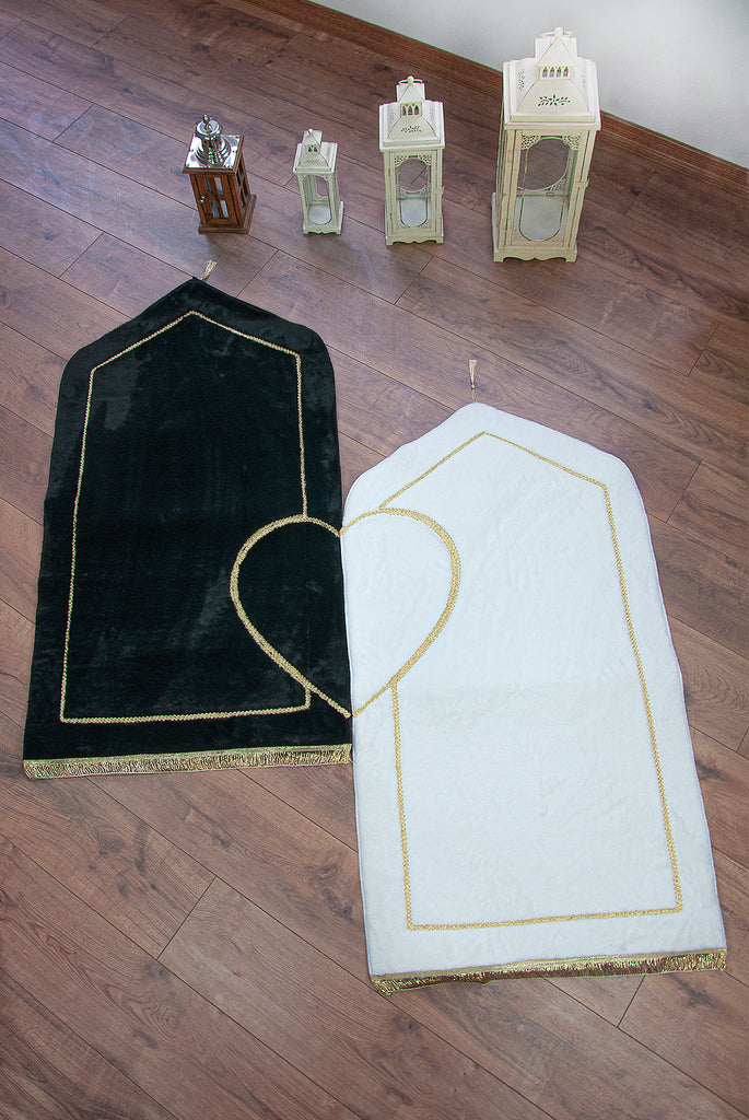 Plush Fabric Sponge 2 Heart Shaped Couple Prayer Rugs for Valentines Day