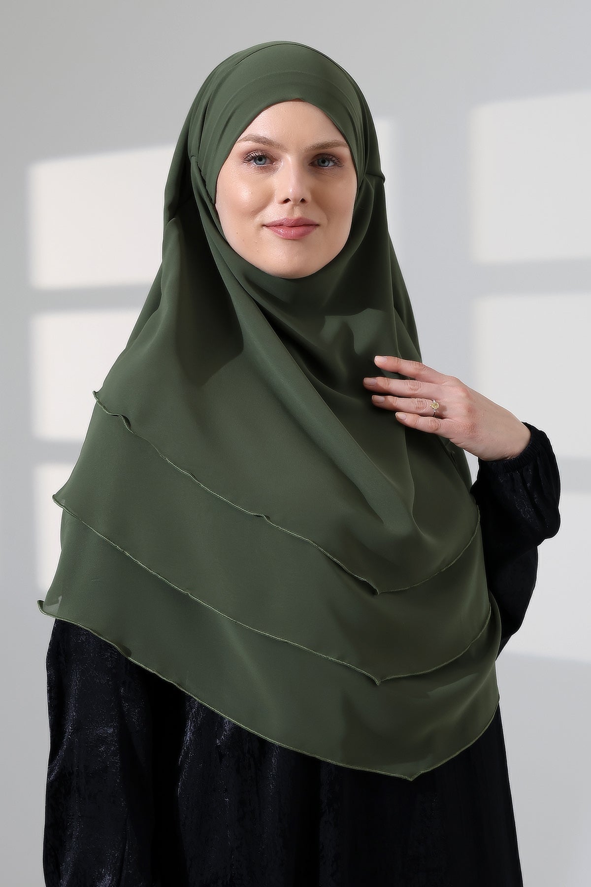 Muslim Prayer Hijab 3 Layers, Chiffon Khimar with Niqab Face Veil, Breathable Layered Ruffle Instant Long Scarf for Women, Oval Cut