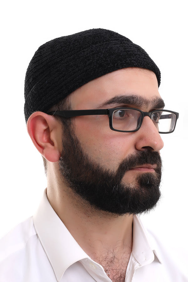 Black Folded Plain Pattern Winter Velvet Skullcap Hat