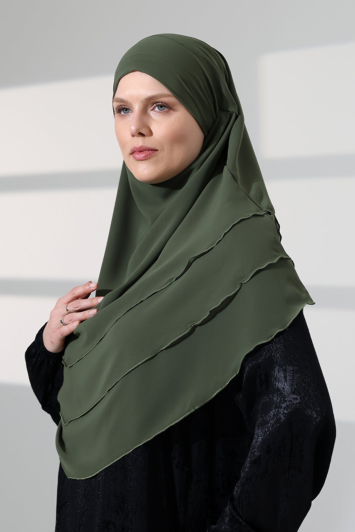 Muslim Prayer Hijab 3 Layers, Chiffon Khimar with Niqab Face Veil, Breathable Layered Ruffle Instant Long Scarf for Women, Oval Cut