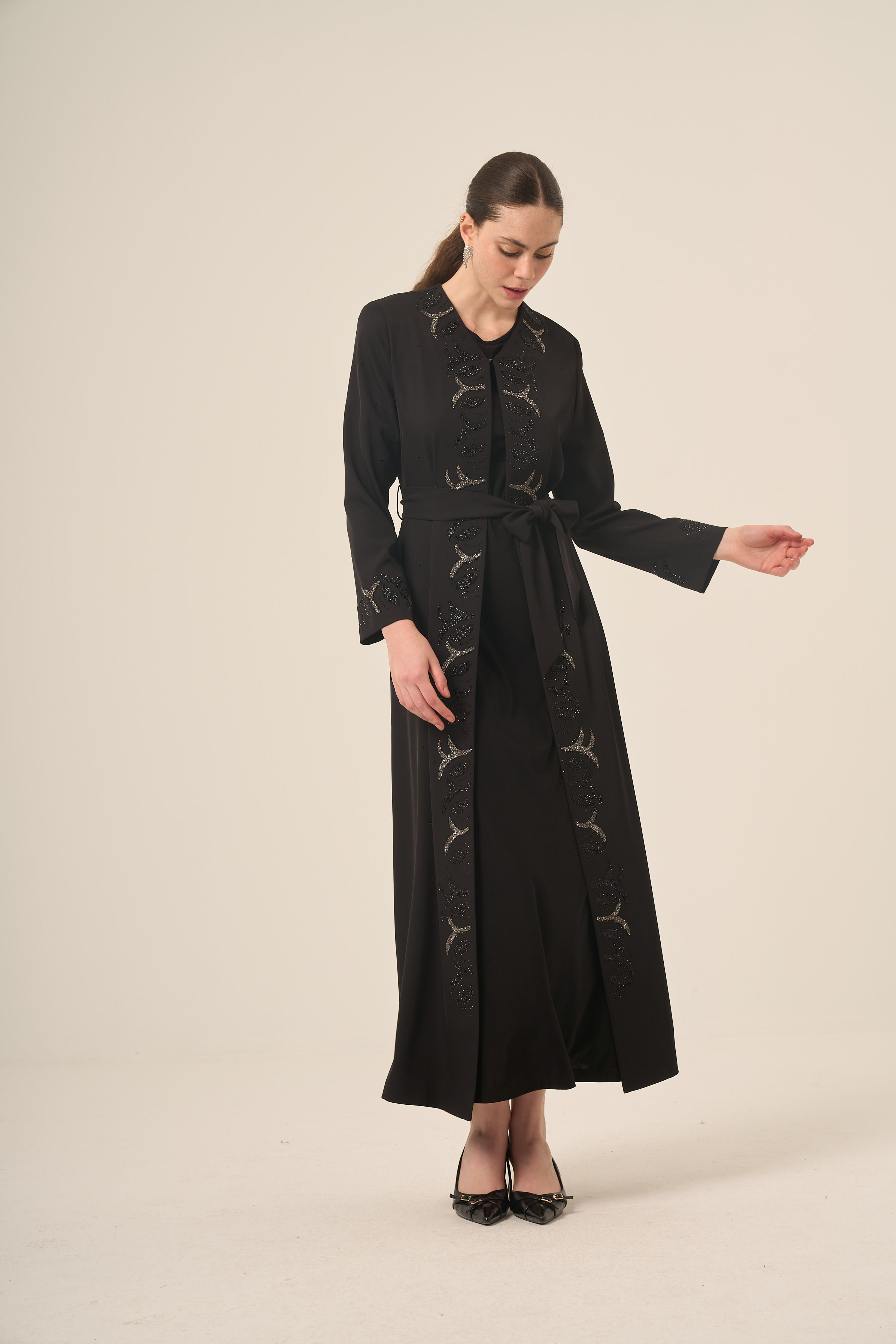 Siyah İki Parça Kristal Taş Detaylı Abaya 6517-25 Siyah