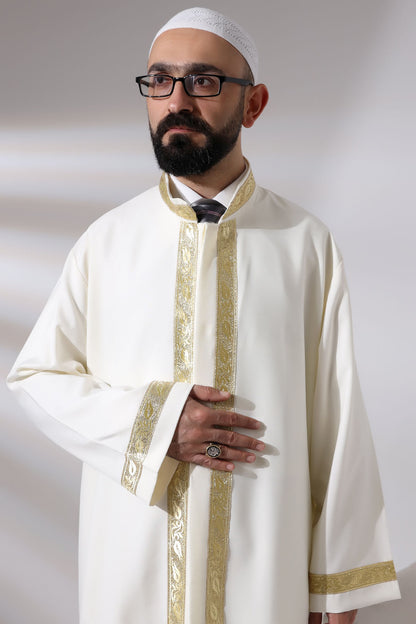 Krem Erkek Namaz Elbisesi Gül Desen İşlemeli Hakim Yaka İmam Cübbesi