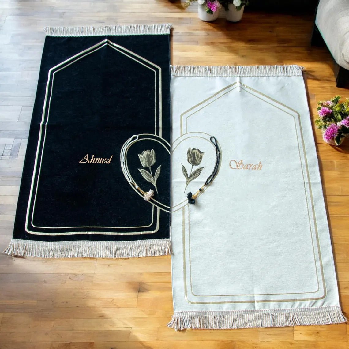 Personalized Muslim Prayer Rug Set for Couples | Chenille Janamaz with Tasbih - Ihvan