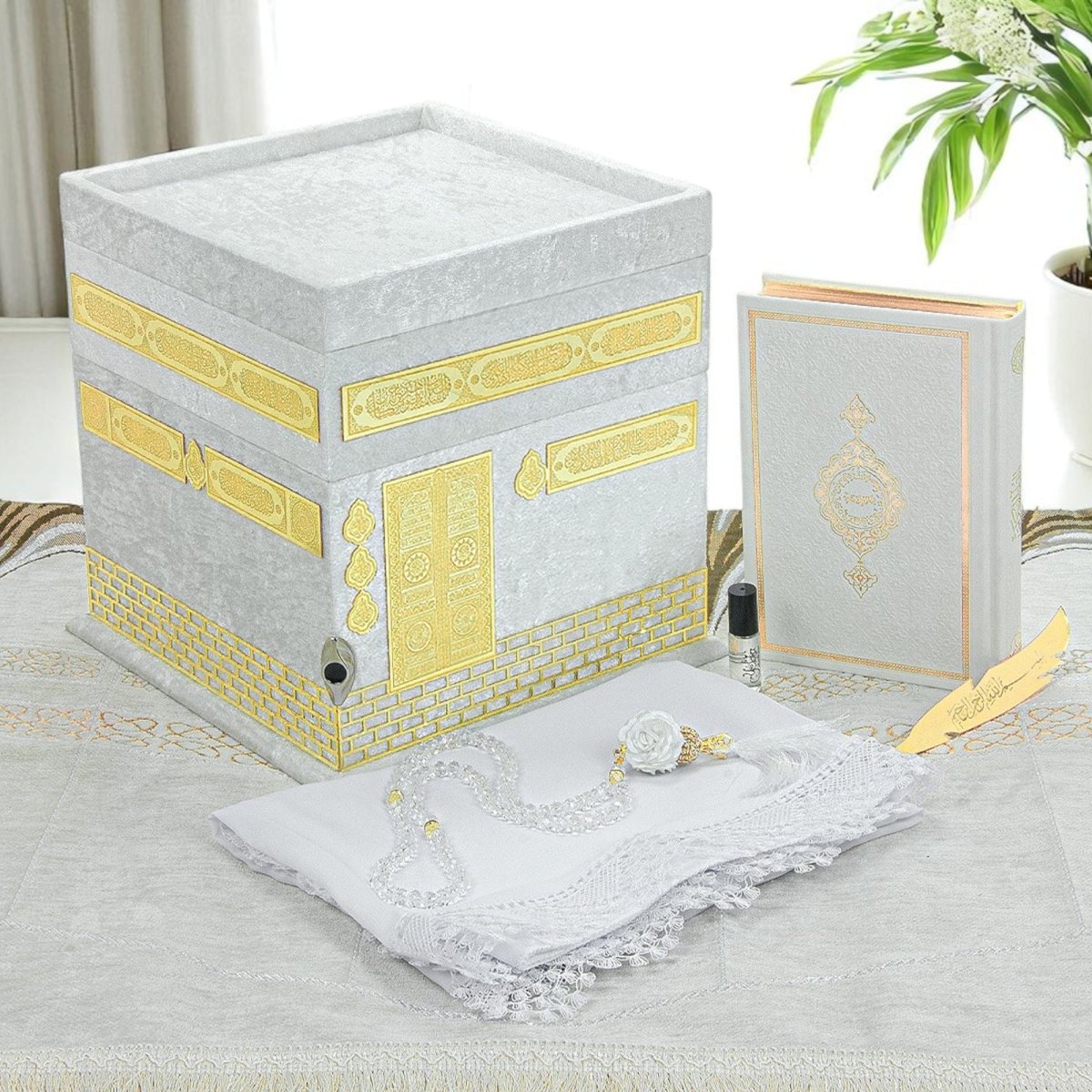 Elegant Kaaba Design Islamic Prayer Gift Set | Muslims Prayer Rug & Holy Quran & Wedding Gift - ihvan