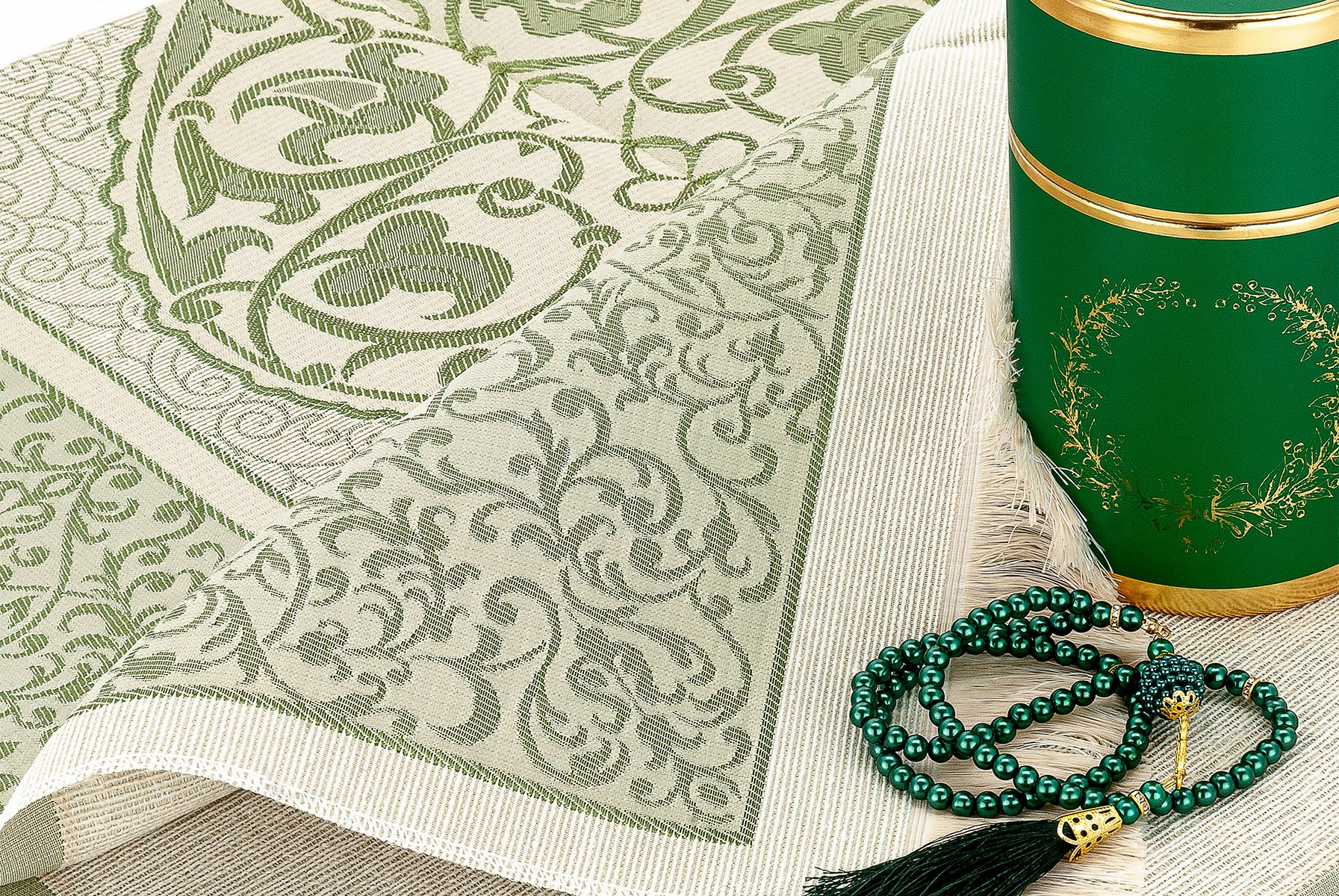 Modern Silky Prayer Rug Gift Set (Sajadah | Tasbih | Decorative Gift Box) - Ihvan