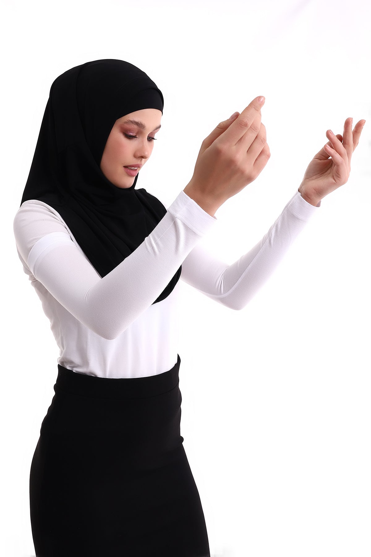 Soft Stretchy Hijab Arm Sleeves for Muslim Women | Modest Lycra Arm Covers - Ihvan