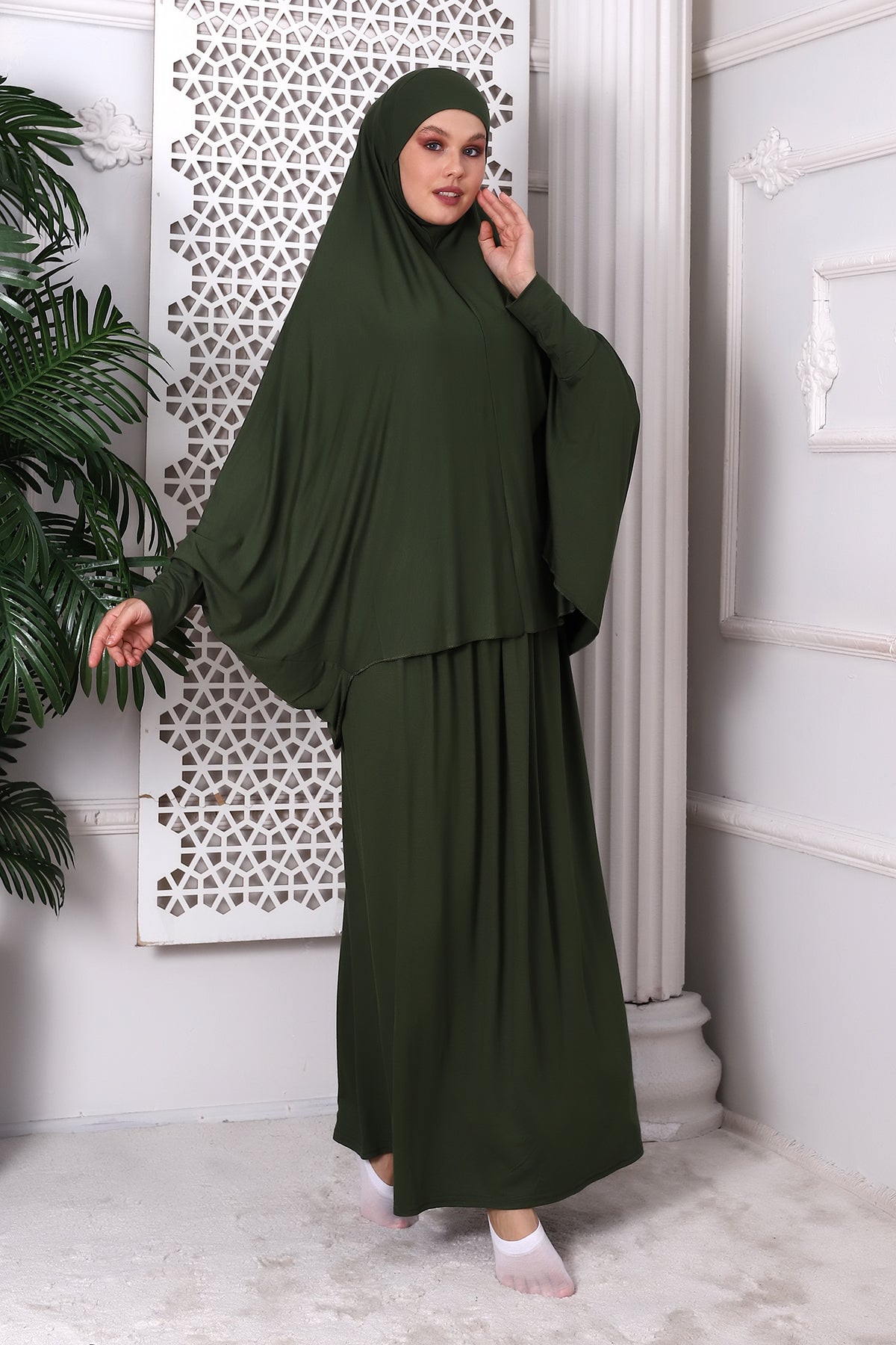 Two-Piece Muslim Prayer Dress for Women | Modest Islamic Abaya Set with Skirt and Hijab - Ihvan