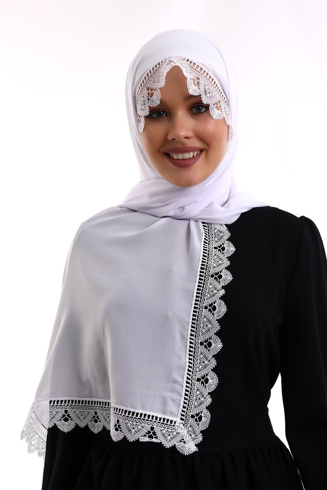 Luxury White Bride Quran Gift Set  | Velvet Box & & Holy Quran & Prayer Rug - Ihvan