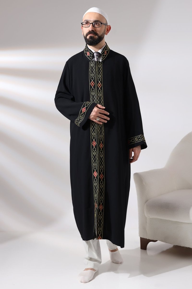 Black Men's Prayer Robe with Embroidered Pattern and Mandarin Collar - ihvan
