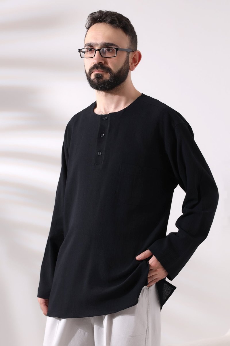 Black Men's Relaxed Fit 3-Button Crew Neck Hajj and Umrah Shile Fabric Shirt - ihvan
