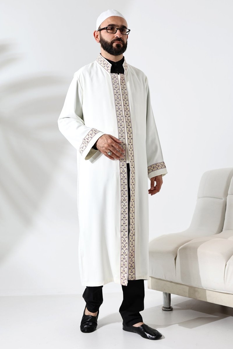 Cream-colored, mandarin collar, snap-button robe with pockets and embroidered burgundy pattern. - ihvan