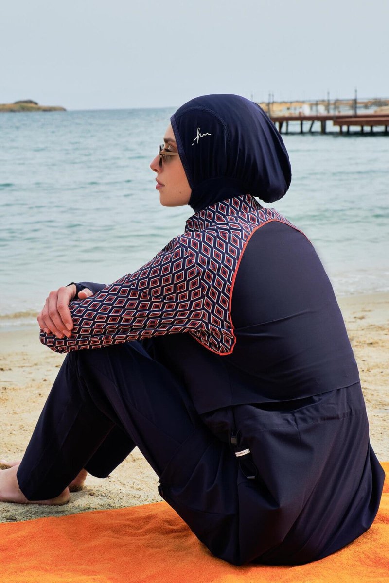 Haşema Esila Navy Blue and Red Sleeve Patterned Vest Full Coverage Hijab Swimsuit Set HSM - 2944 - ihvan