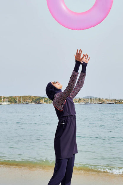 Haşema Esila Navy Blue and Red Sleeve Patterned Vest Full Coverage Hijab Swimsuit Set HSM - 2944 - ihvan