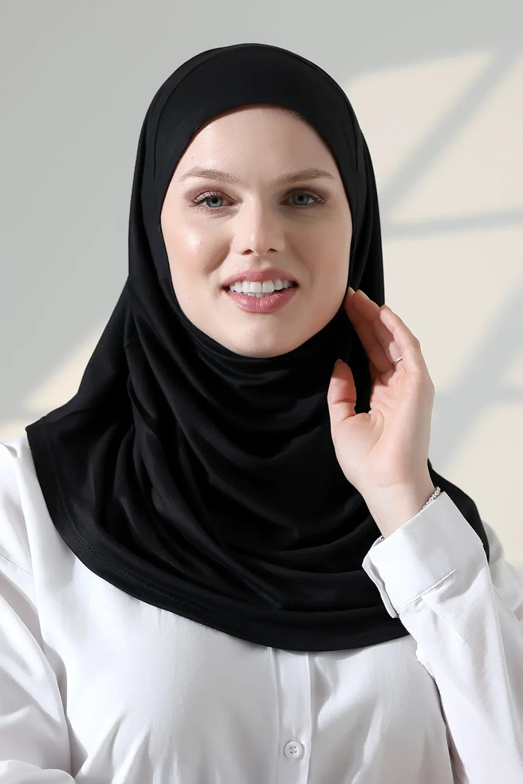 One-Piece Ready-to-Wear Prayer Hijab – Slip-On Modest Headscarf