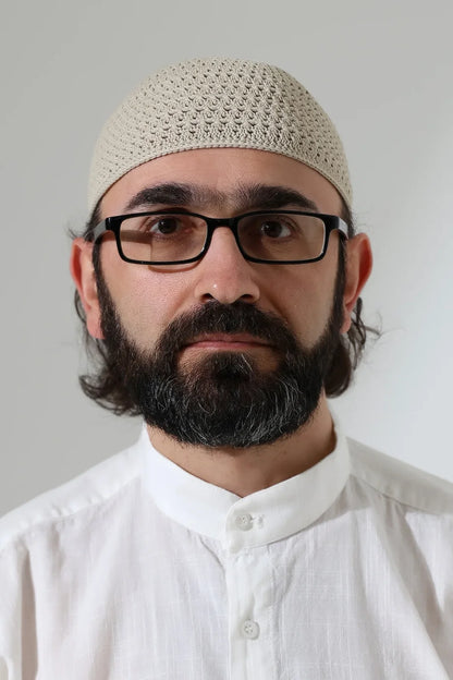 Amber Knitted Kufi Prayer Cap – Patterned Muslim Cap