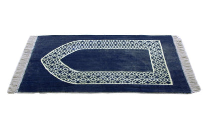Mihrab Motif Velvet Prayer Rug – Soft Velour Islamic Sajadah - ihvan