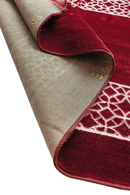 Mihrab Motif Velvet Prayer Rug – Soft Velour Islamic Sajadah - ihvan