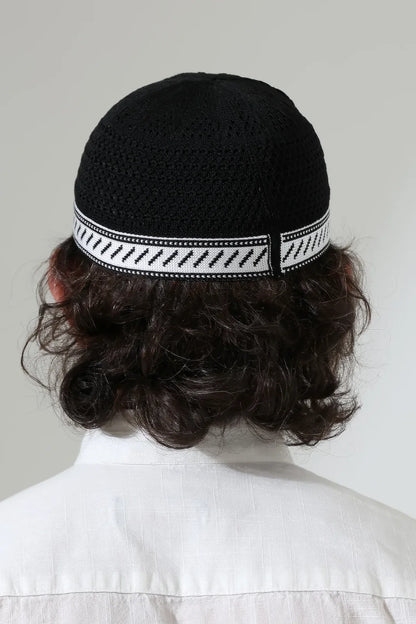 Milad Stripe-Detail Kufi Prayer Cap – Patterned Machine-Knitted Muslim Cap