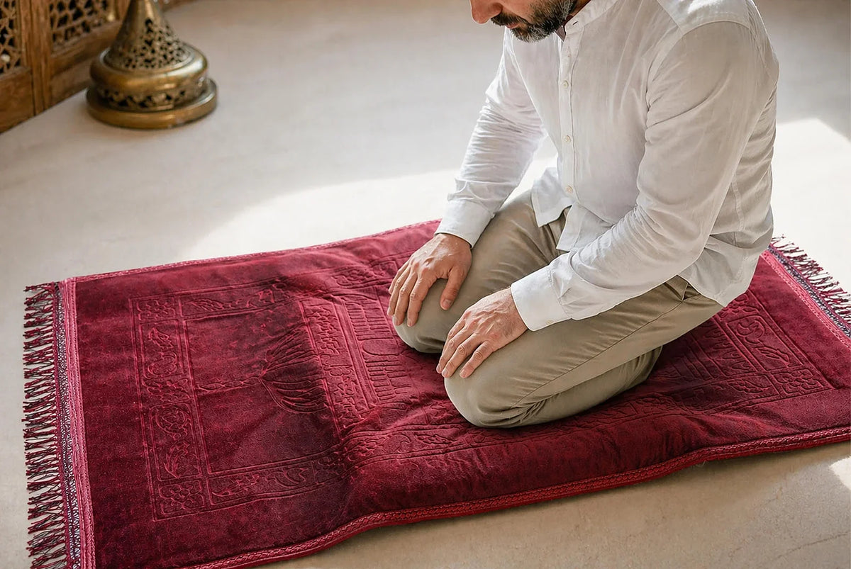 Orthopedic Padded Prayer Mat with Non-Slip Base – Soft Comfortable Sajdah Mat