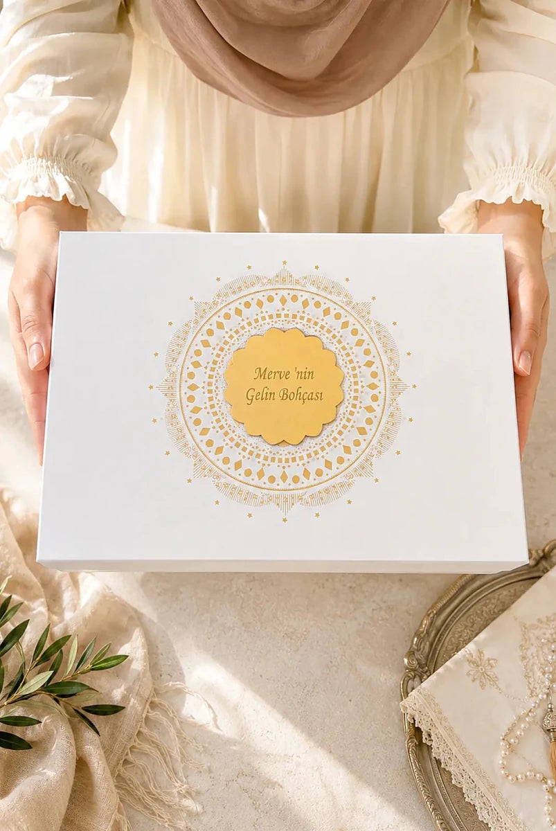 Personalized 5-Piece Islamic Wedding Gift Set with Yaseen Book, Prayer Mat & Prayer Scarf - ihvan