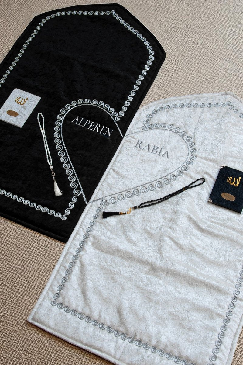 Personalized Couple’s Prayer Rug Set with Names - Luxury Velvet Padded Sajadah Set for Bride and Groom - Heart Motif Wedding Gift with Tasbih & Yasin Book - Grey, Set of 2 - ihvan