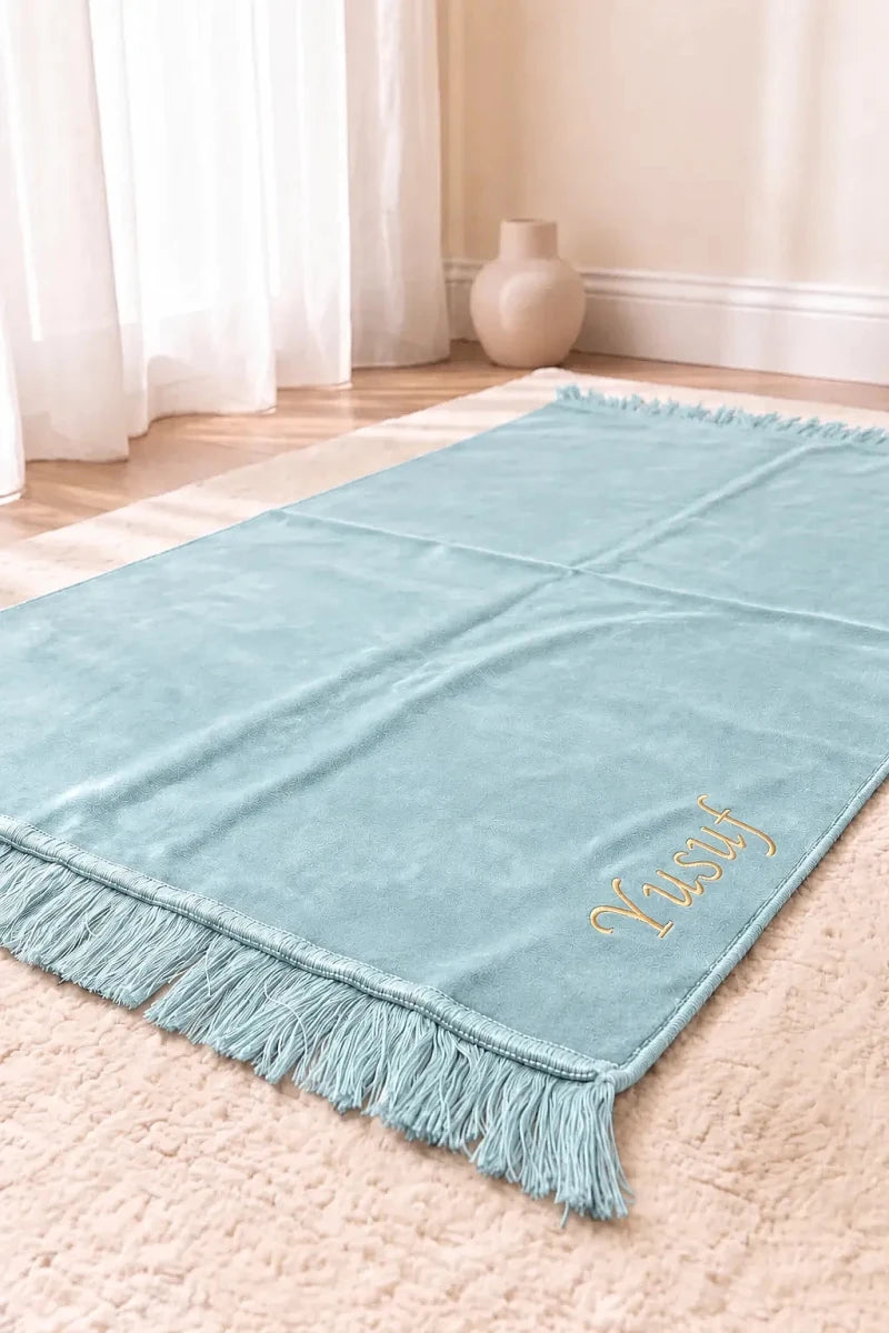 Personalized Velvet Prayer Rug & Tasbih Gift Set - ihvan