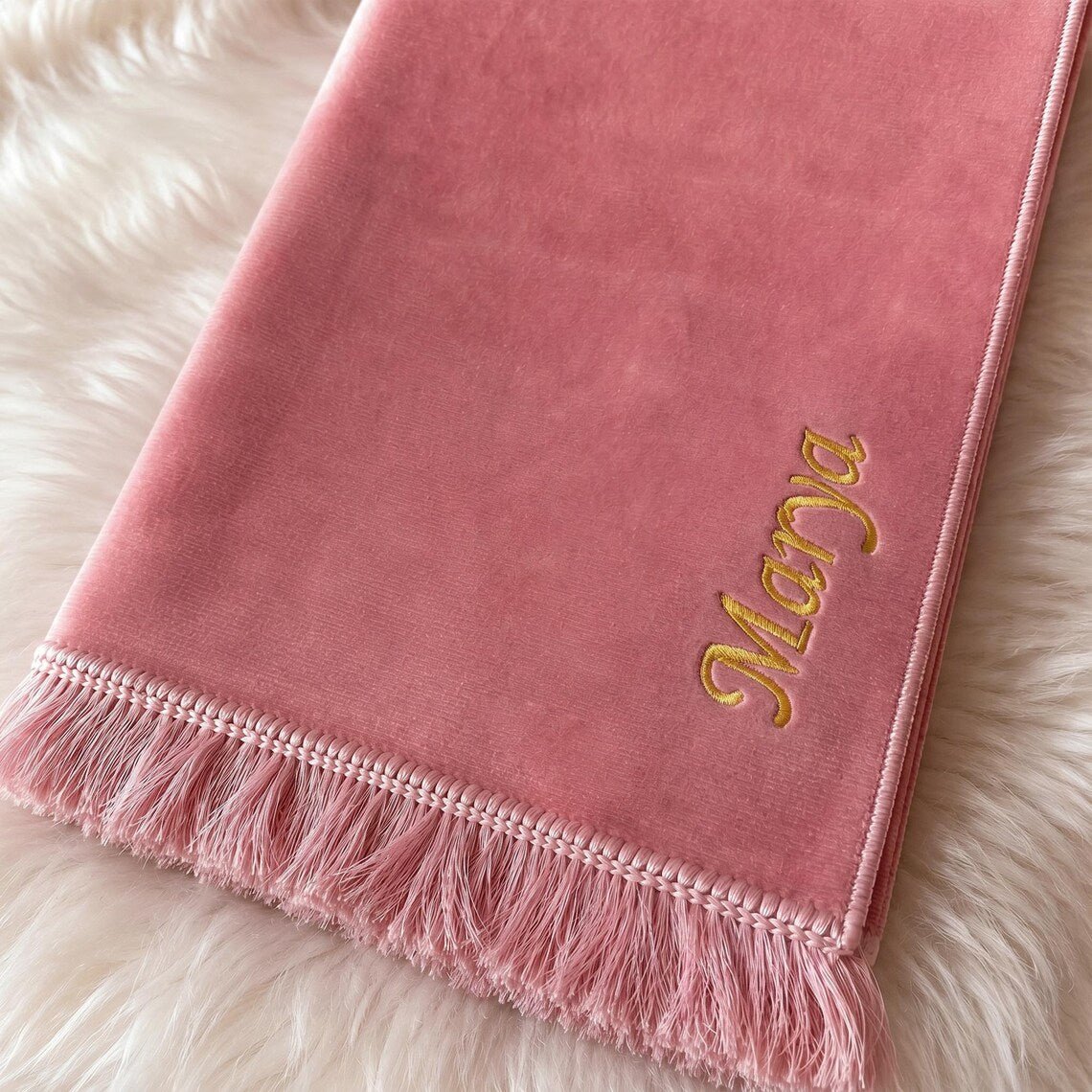 Personalized Velvet Quran and Prayer Mat Gift Set with Velvet Box and 99-Bead Tasbih Islamic Gift Wedding Favors - ihvan