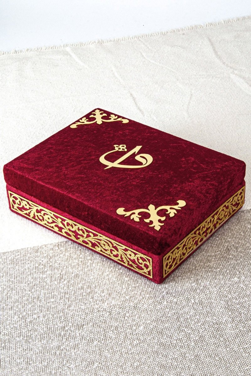 Personalized Velvet Quran Set with Plexiglass Elif - Vav Embellishments – Luxury Gift Box - ihvan
